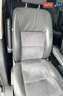 Минивэн Volkswagen Multivan 2012 в 