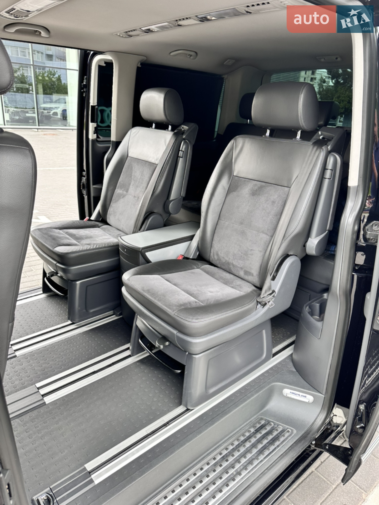 2012 Volkswagen Multivan - мініатюра 27