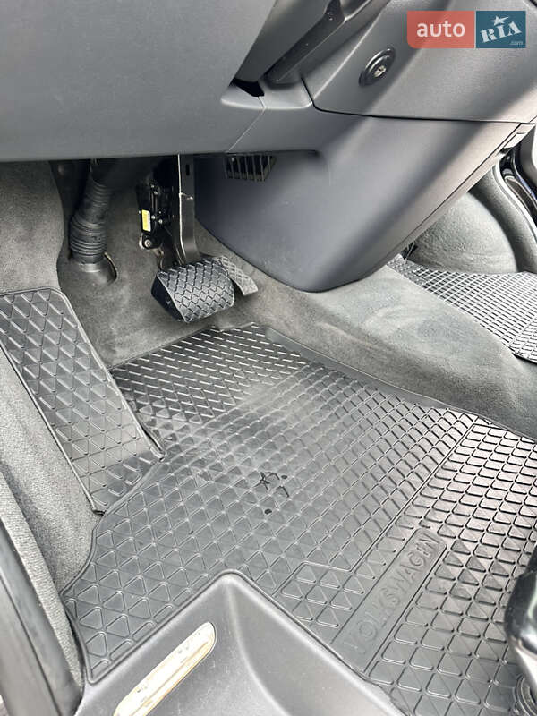 Минивэн Volkswagen Multivan 2012 в Харькове фото 30 Минивэн Volkswagen Multivan 2012 в Харькове