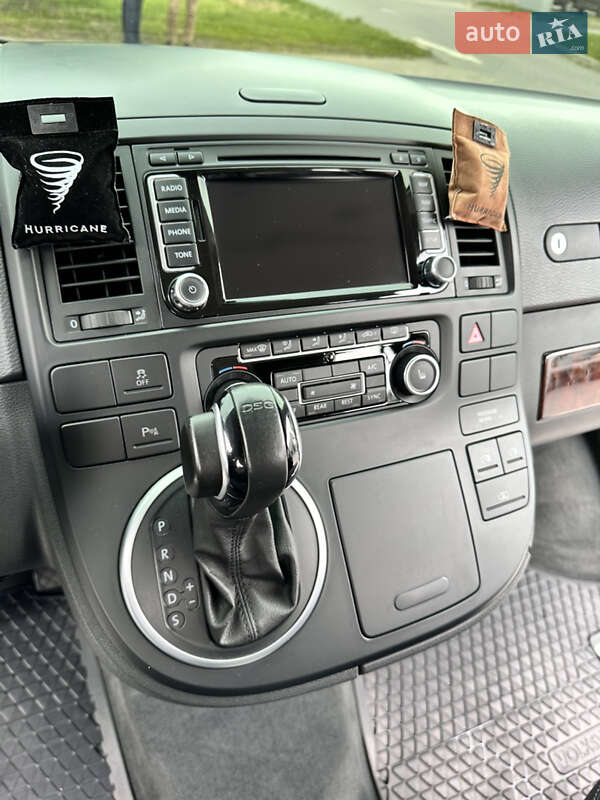 Минивэн Volkswagen Multivan 2012 в Харькове