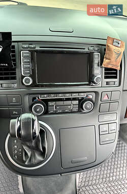Минивэн Volkswagen Multivan 2012 в 