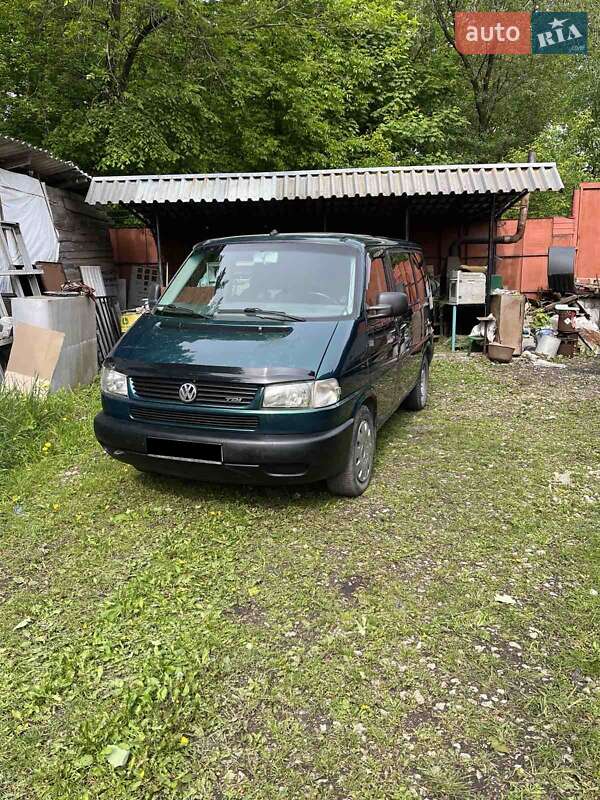 Мінівен Volkswagen Multivan 2001 в 