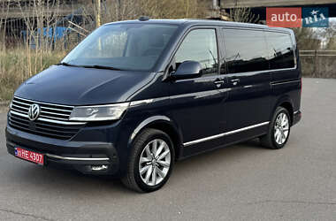 Минивэн Volkswagen Multivan 2020 в 
