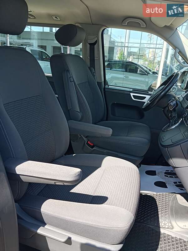 Минивэн Volkswagen Multivan 2011 в Киеве