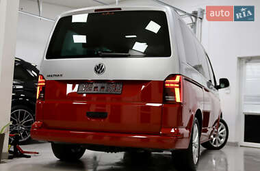 Минивэн Volkswagen Multivan 2020 в 