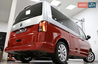Минивэн Volkswagen Multivan 2020 в 