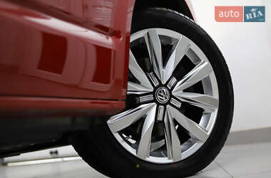 Минивэн Volkswagen Multivan 2020 в 