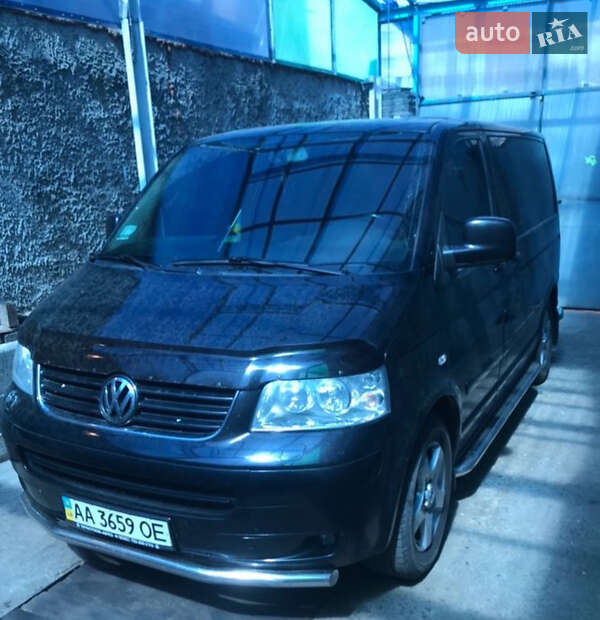 Минивэн Volkswagen Multivan 2008 в Киеве