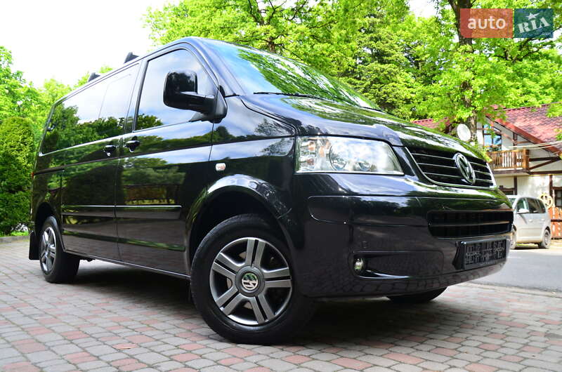 Минивэн Volkswagen Multivan 2008 в Трускавце