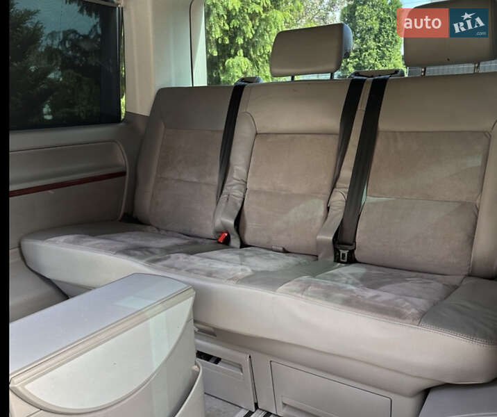 Минивэн Volkswagen Multivan 2008 в Киеве