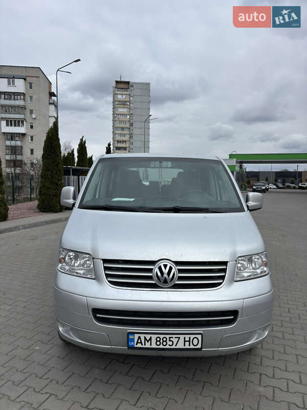 Минивэн Volkswagen Multivan 2005 в Житомире