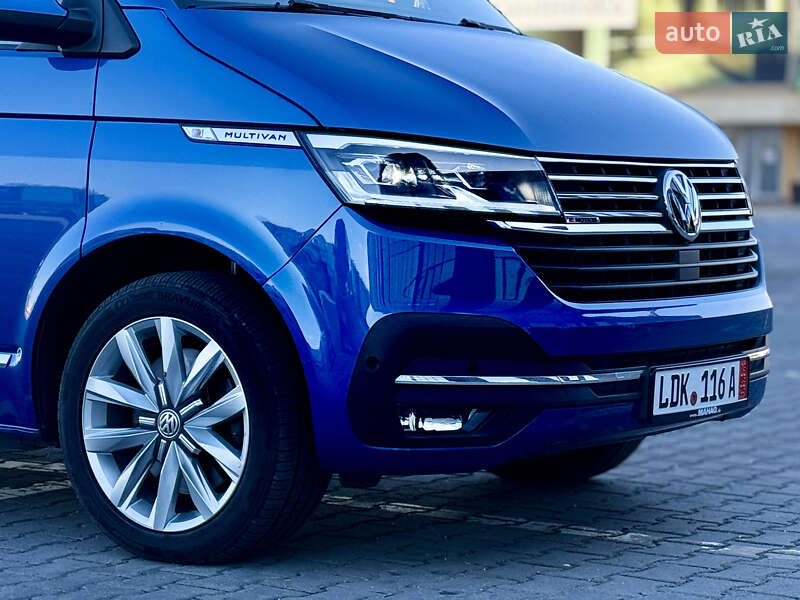 Мінівен Volkswagen Multivan 2020 в Чернівцях