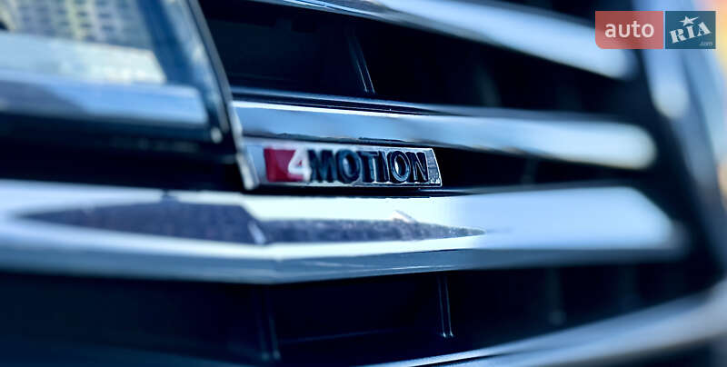 Мінівен Volkswagen Multivan 2020 в Чернівцях