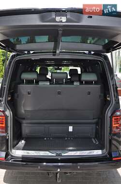 Минивэн Volkswagen Multivan 2015 в 