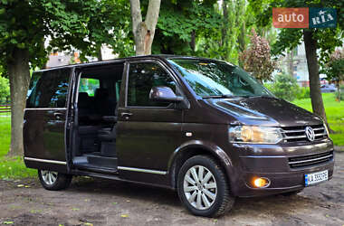 Мінівен Volkswagen Multivan 2010 в Києві