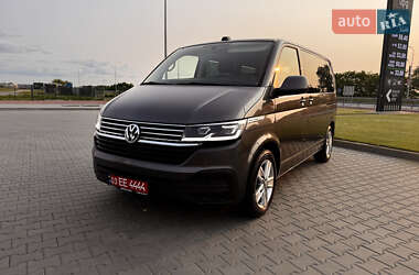 Мінівен Volkswagen Multivan 2022 в 