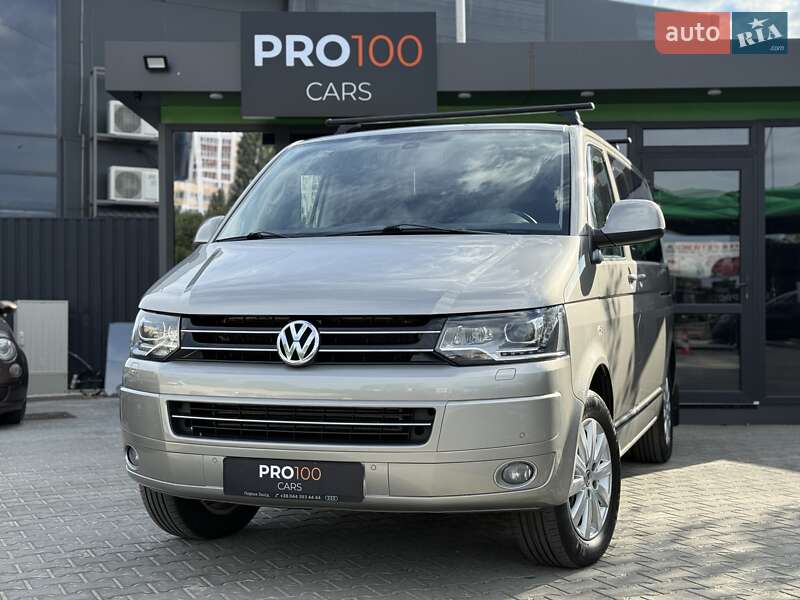 Минивэн Volkswagen Multivan 2011 в 