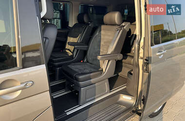 Минивэн Volkswagen Multivan 2018 в 