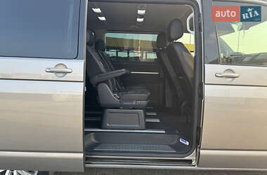 Минивэн Volkswagen Multivan 2018 в 