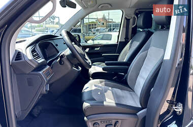 Минивэн Volkswagen Multivan 2023 в 