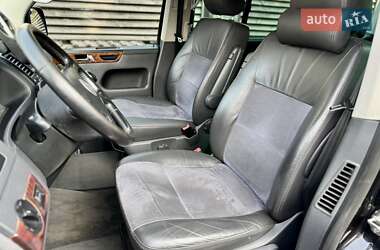 Минивэн Volkswagen Multivan 2009 в 