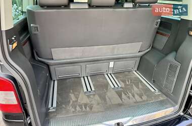 Минивэн Volkswagen Multivan 2009 в 