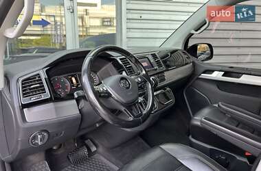 Минивэн Volkswagen Multivan 2016 в 