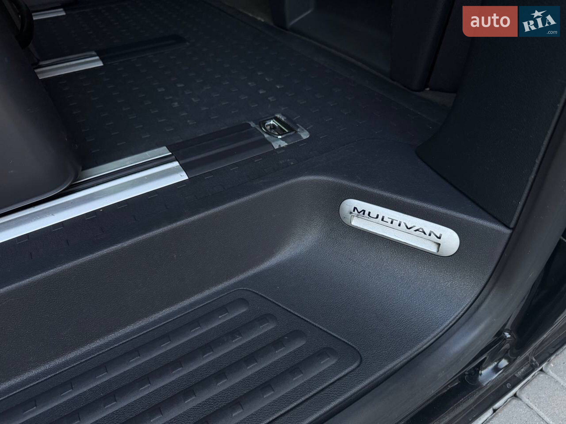 2010 Volkswagen Multivan - мініатюра 23