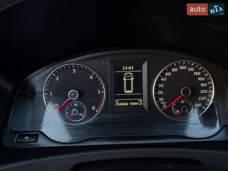 Минивэн Volkswagen Multivan 2010 в Виннице