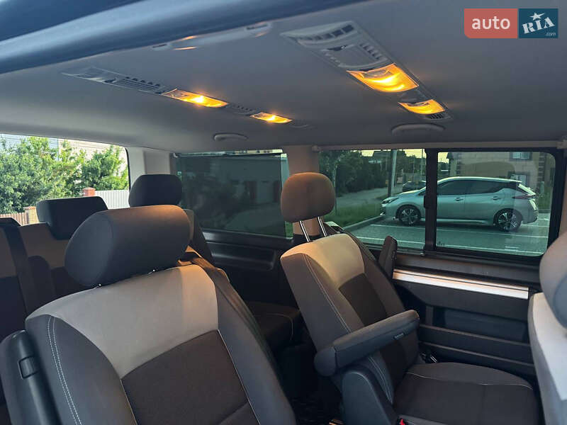 Минивэн Volkswagen Multivan 2010 в Виннице