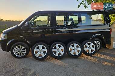 Минивэн Volkswagen Multivan 2012 в 