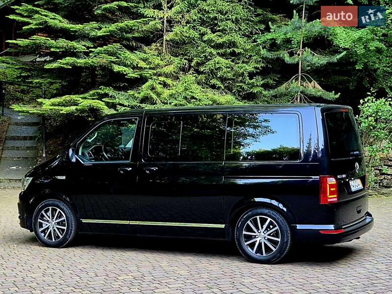 Минивэн Volkswagen Multivan 2017 в Сваляве