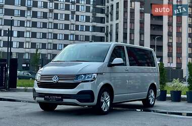 Минивэн Volkswagen Multivan 2020 в 