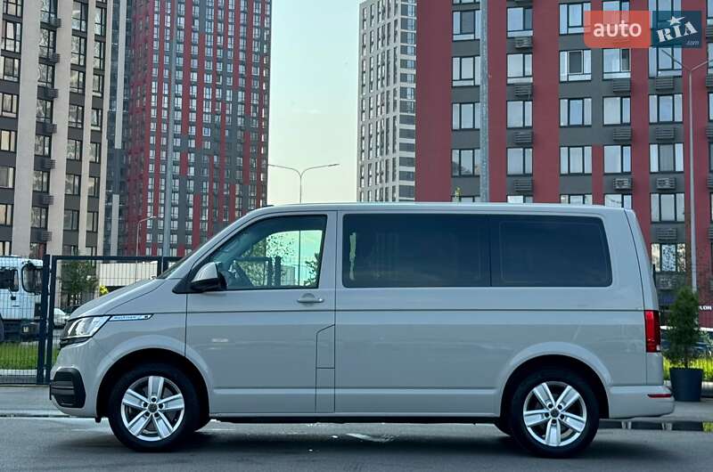 Мінівен Volkswagen Multivan 2020 в Києві