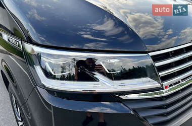 Минивэн Volkswagen Multivan 2020 в 