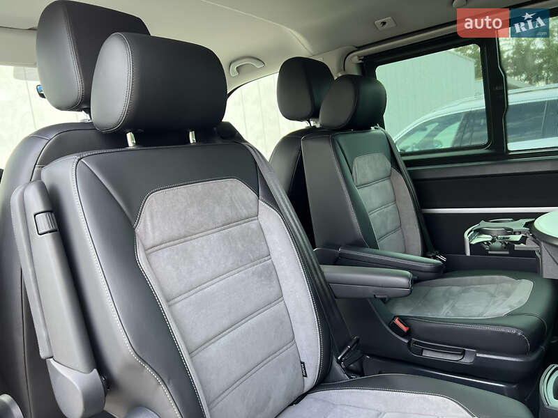 Минивэн Volkswagen Multivan 2020 в Киеве