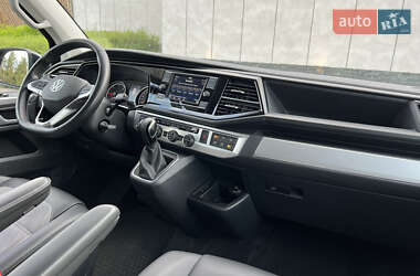 Минивэн Volkswagen Multivan 2020 в 