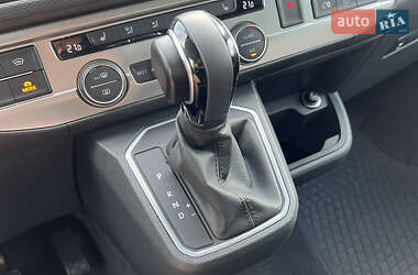 Минивэн Volkswagen Multivan 2020 в 