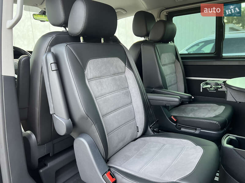 Минивэн Volkswagen Multivan 2020 в Киеве