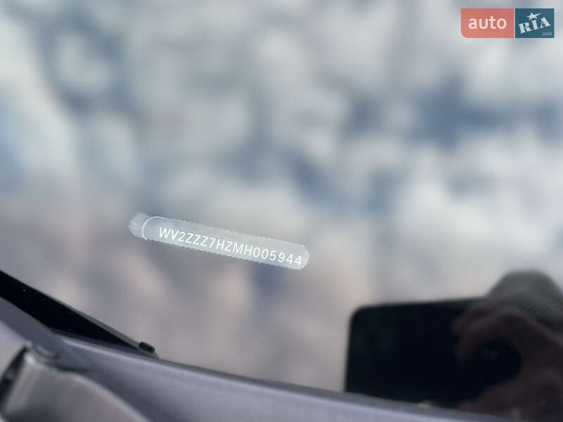 Минивэн Volkswagen Multivan 2020 в Киеве