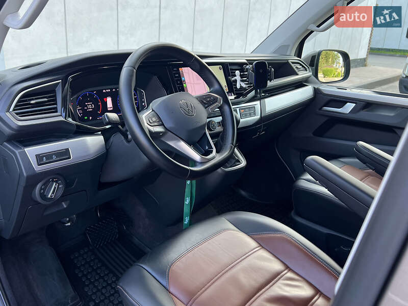 Минивэн Volkswagen Multivan 2020 в Киеве