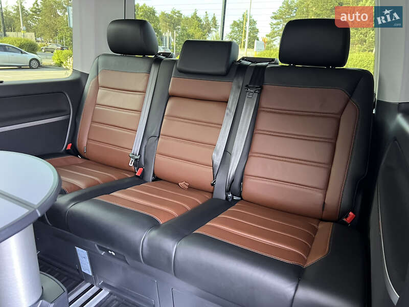 Минивэн Volkswagen Multivan 2020 в Киеве