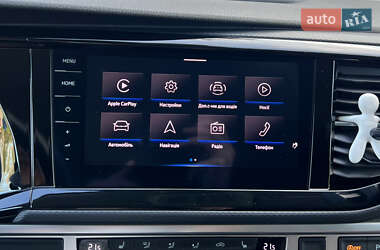 Минивэн Volkswagen Multivan 2020 в 