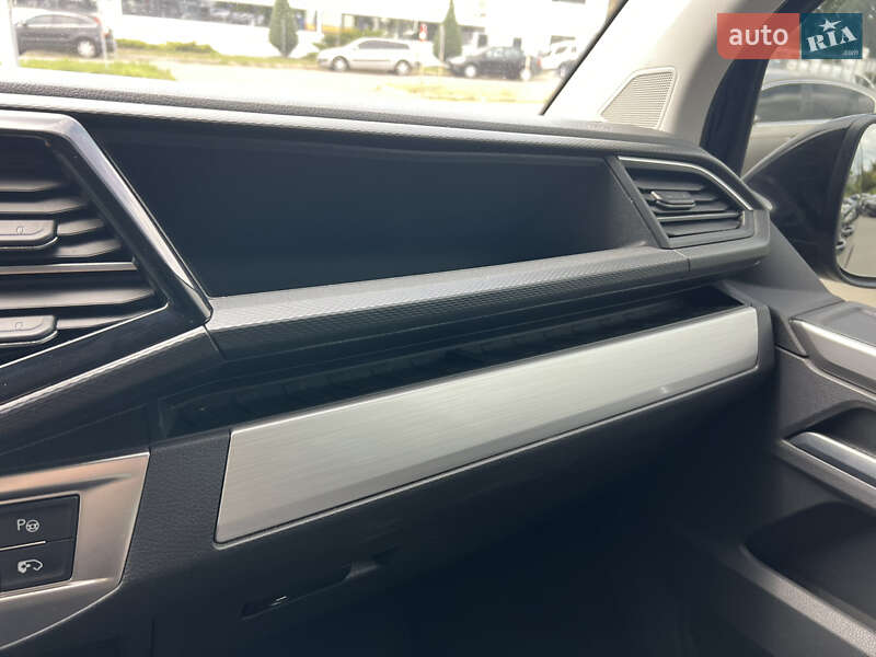Мінівен Volkswagen Multivan 2021 в Полтаві