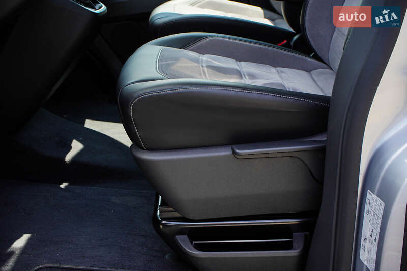 Минивэн Volkswagen Multivan 2020 в Житомире