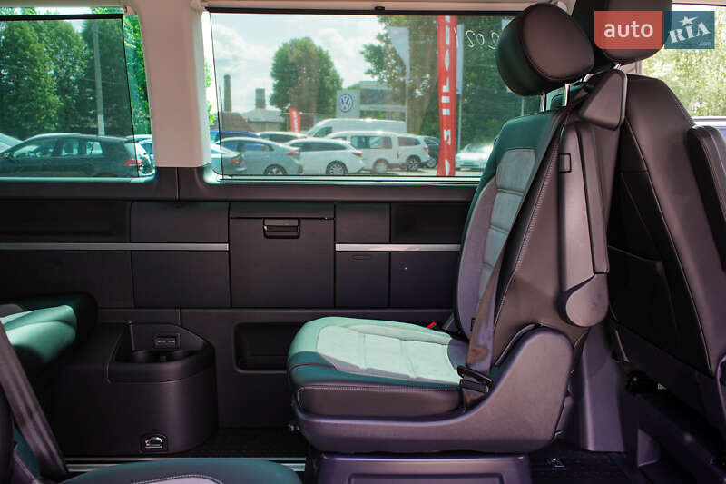 Минивэн Volkswagen Multivan 2020 в Житомире