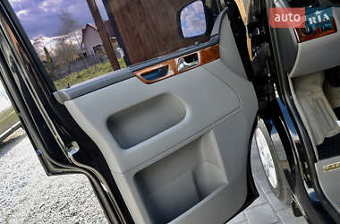 Минивэн Volkswagen Multivan 2009 в 