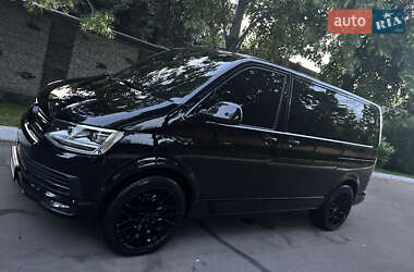 Минивэн Volkswagen Multivan 2016 в 