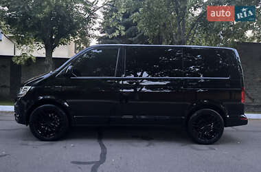 Минивэн Volkswagen Multivan 2016 в 