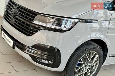 Минивэн Volkswagen Multivan 2024 в 